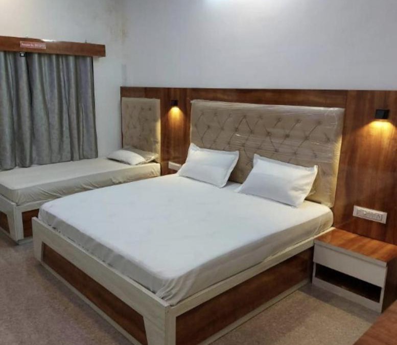 Wasda Hotel | SHREE ATITHI HIGHWAY HOTEL