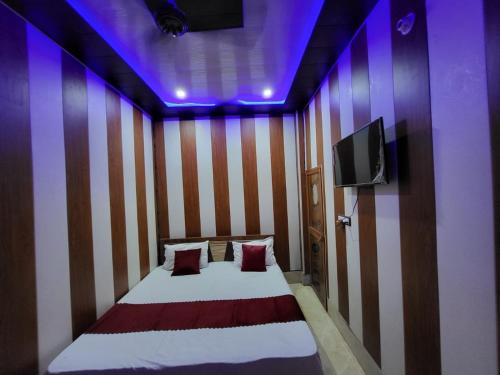 Ayodhya House | Shree Ayodhya Darshan Palace