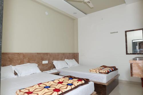 Ellora Hotel | Shree Jyotirlinga Residency