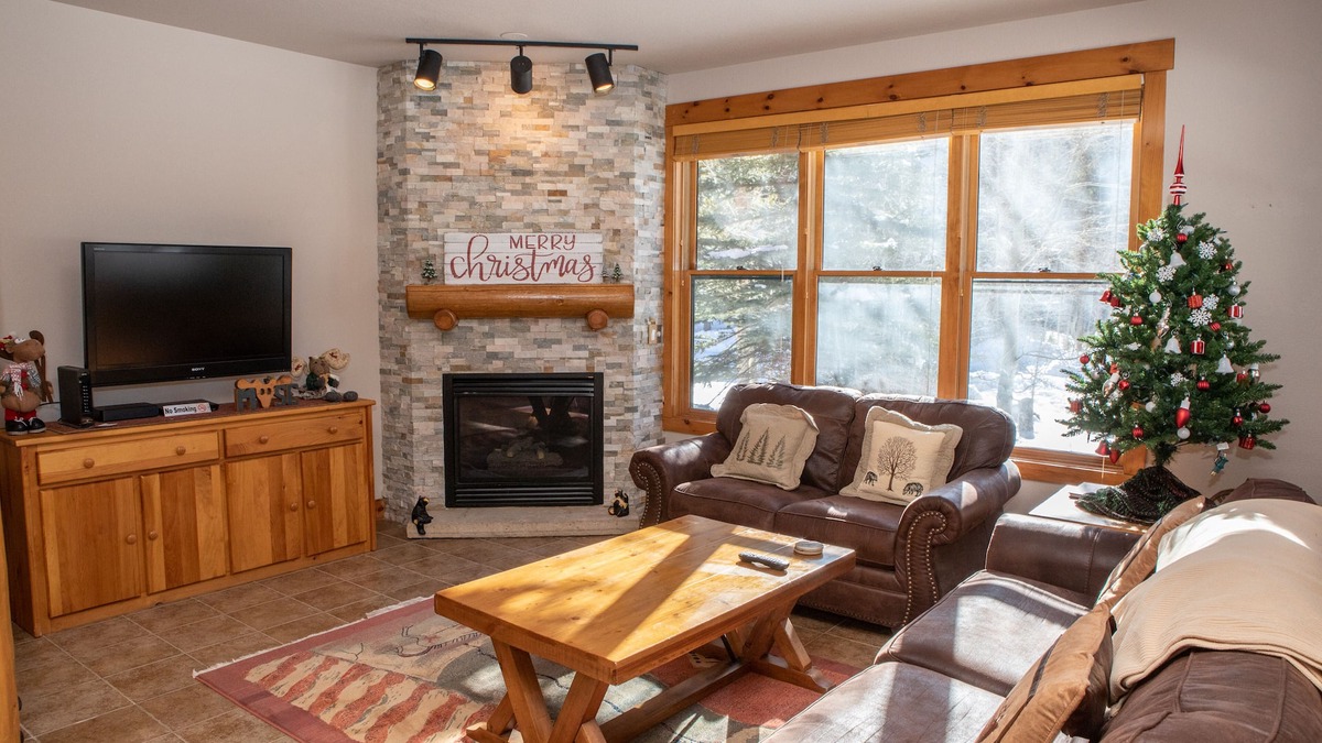Keystone Condo | Shuttle to Slopes, Private Entrance, Hot Tub Access, Private Patio with Grill