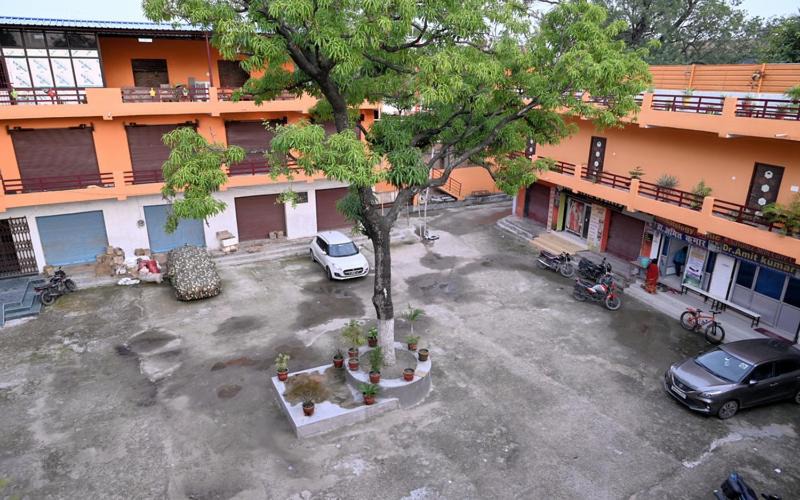 Motihari Hotel | Siddhi Vinayak Hotel & Banquet 2