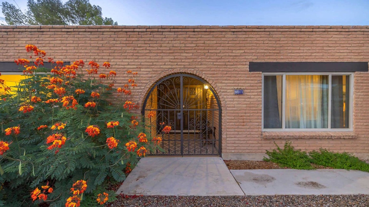 Tucson House | Sierra Velo -East Tucson Charmer w Pool & Fire Pit