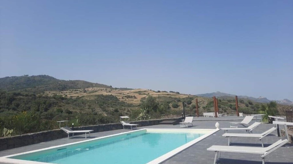 Piedimonte Etneo Apartment | Siesi Appartamento + Camera