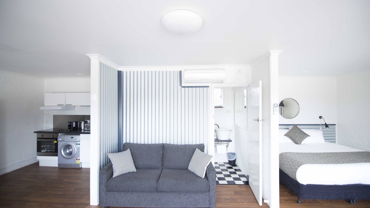 Sale Hotel | Siesta Central Apartments