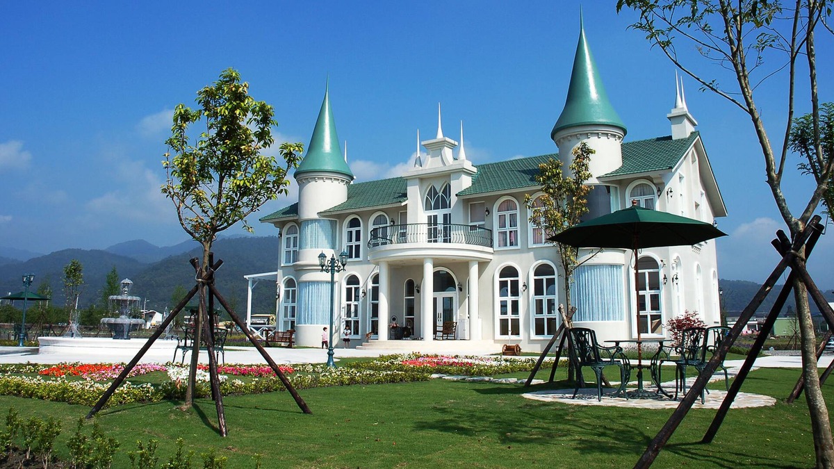 Yuanshan Bed & Breakfast | Sigma Castle