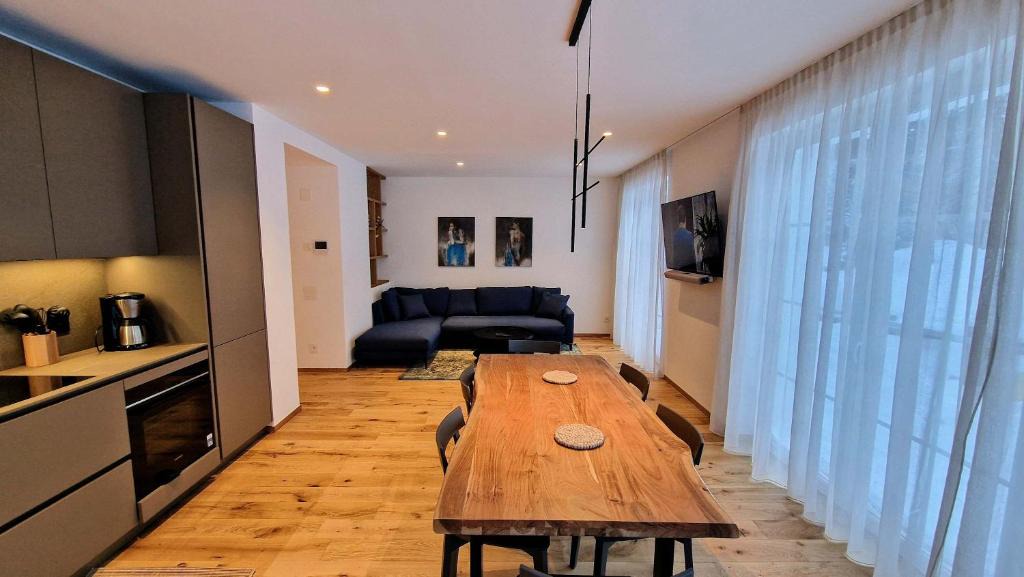 Saas-Fee Apartment | Silberdistel Brand-new luxury apartment with private terrace