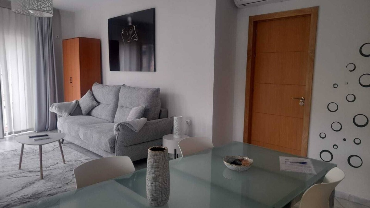 Alcala de Guadaira Apartment | Silk Lodging