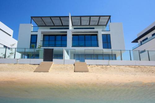 Al Hamriya Villa | Silk Valley - 4B near Al Hamriyah | private beach access