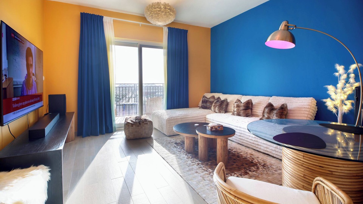 Abu Dhabi Apartment | Silk Valley - Luxury 2 Bedrooms with beautiful lake view in Yas Island