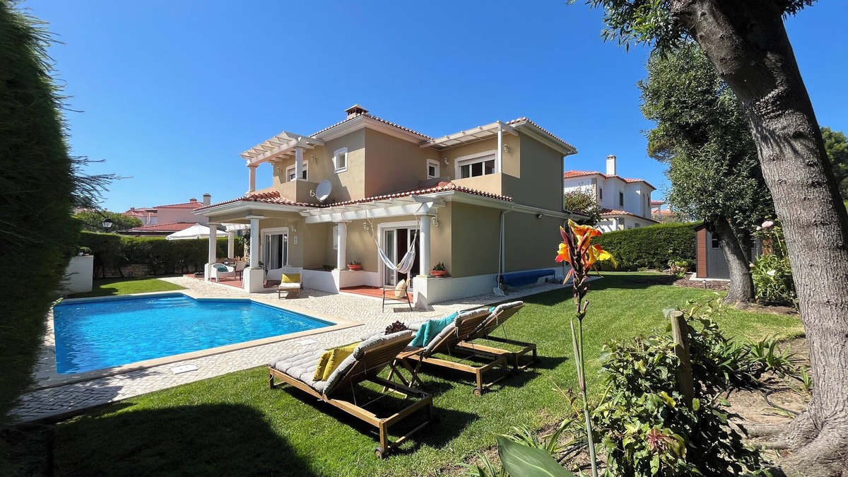 Praia del Rei Villa | Silver Coast Magnolia Villa - Golf & Surf Escape in 5★ Praia d'El Rey Resort