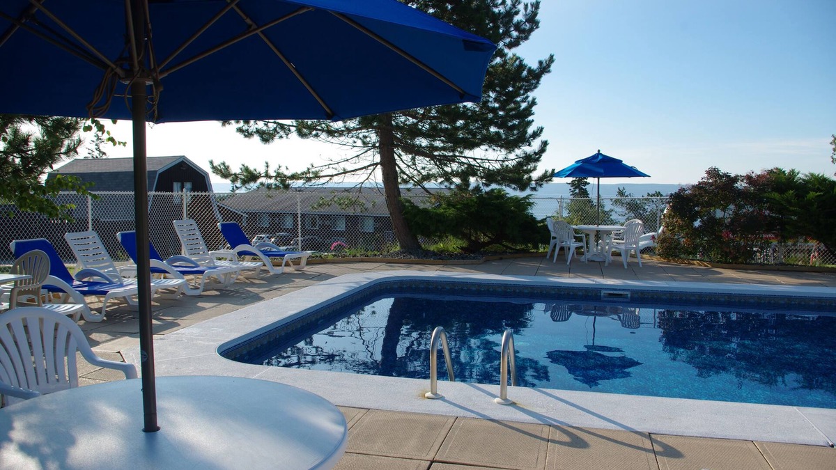 Baddeck Hotel | Silver Dart Lodge