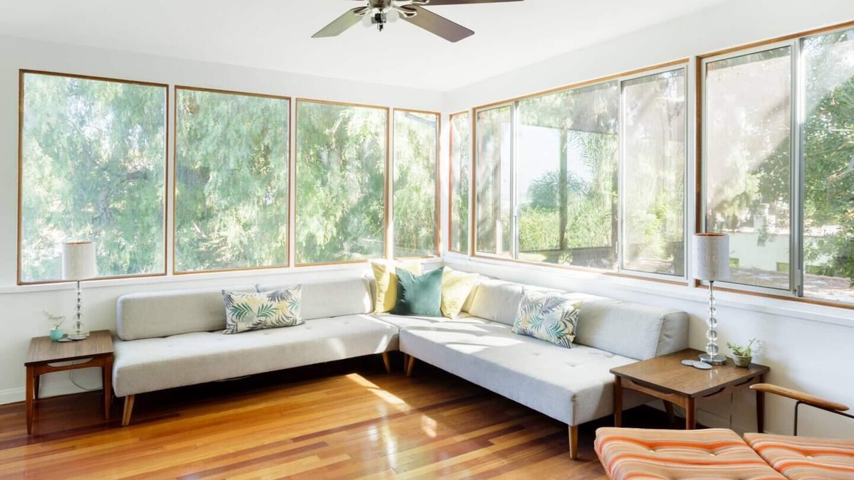 Silver Lake House | Silver Lake Mid-century Nestled in the Treetops