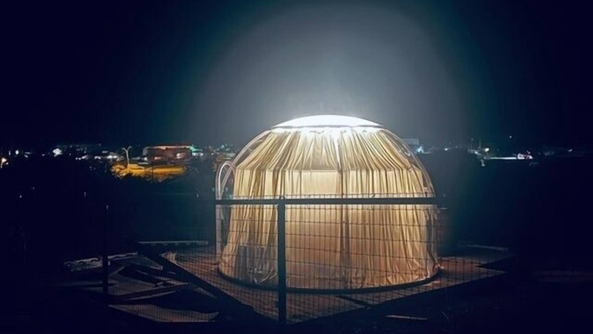 Tombstone House | Silver Spur Sky View Dome