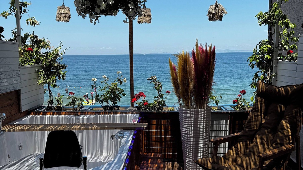 Cinarcik Hotel | Simirna Sahil Otel