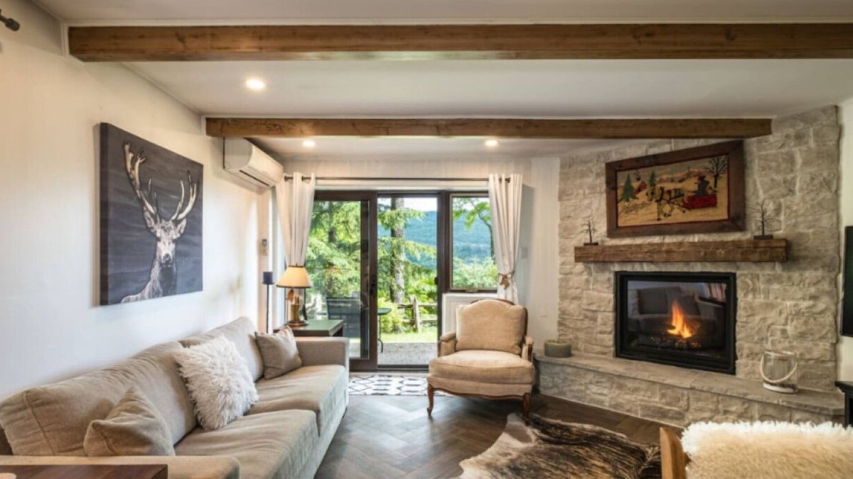 Mont-Tremblant Apartment | Simple & Luxe Condo with View
