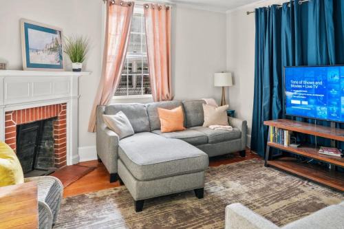 Shandon House | Simplicity on Sims -Downtown