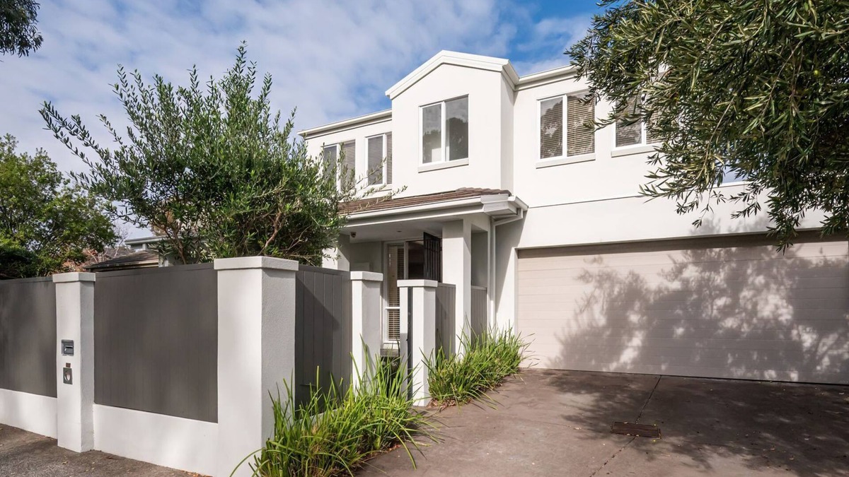 Hampton House | Simply Hampton by Property Mums