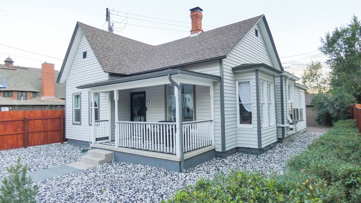 Downtown Colorado Springs House | Since 1889: Colorado College and Downtown Colorado Springs: AC, Private Parking