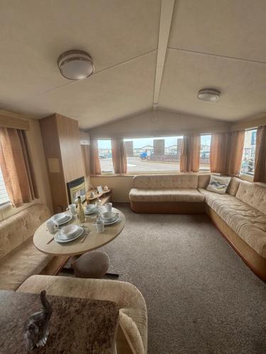 Clacton-on-Sea House | Singh&Leite Family caravan for 6 people