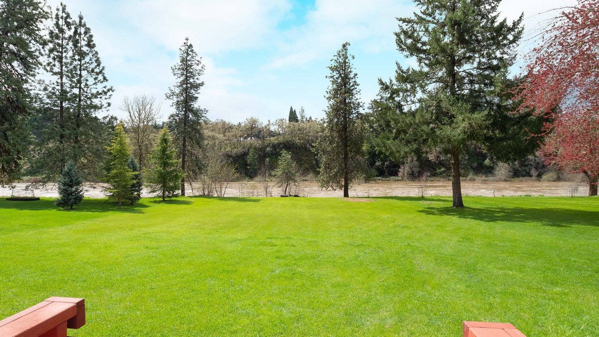 Winchester House | Singing Waters at N. Umpqua