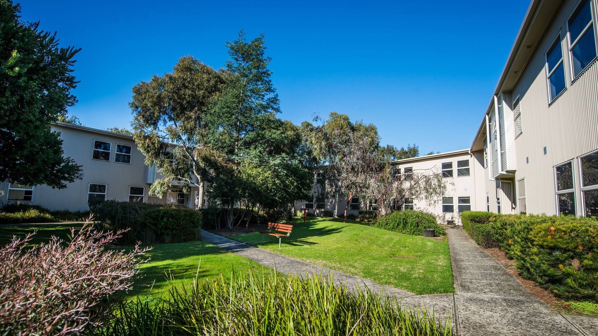 Berwick Apartment | Single ensuite room in convenient quiet location