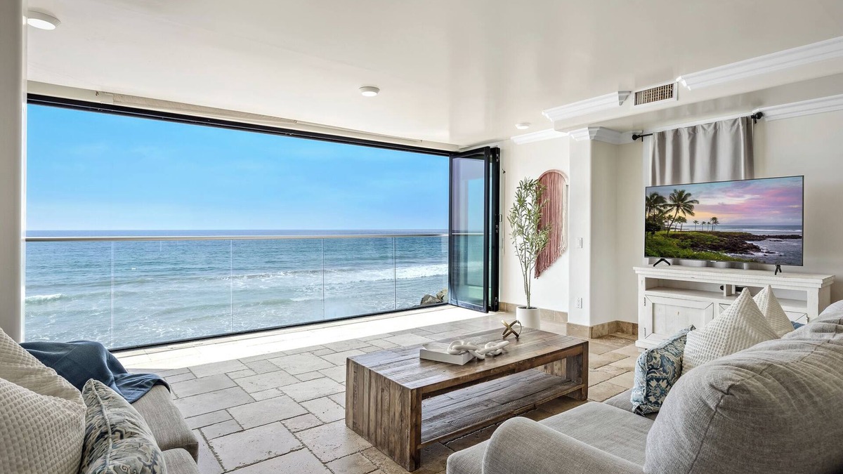 South Oceanside House | Single Family Beautiful Home with Two Spas P815-X