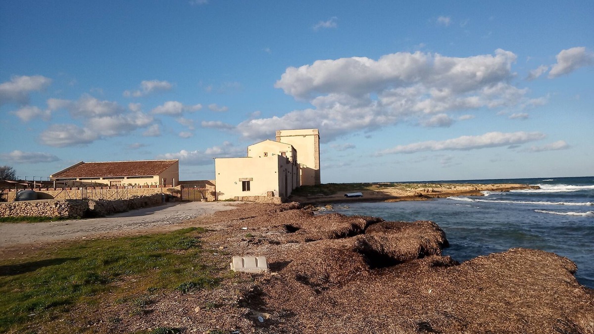 Punta Raisi Villa | SINGLE FAMILY VILLA 200 MT SEA - 1 KM PALERMO AIRPORT