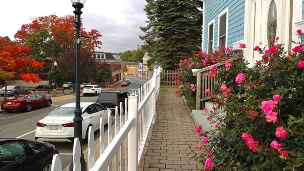 Gloucester House | Single Level Home - Steps to Downtown Gloucester & A/C throughout