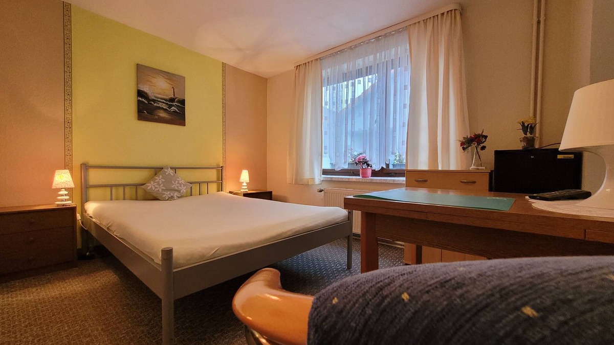 Franken Siedlung Apartment | Single Room - Room Letting Lange