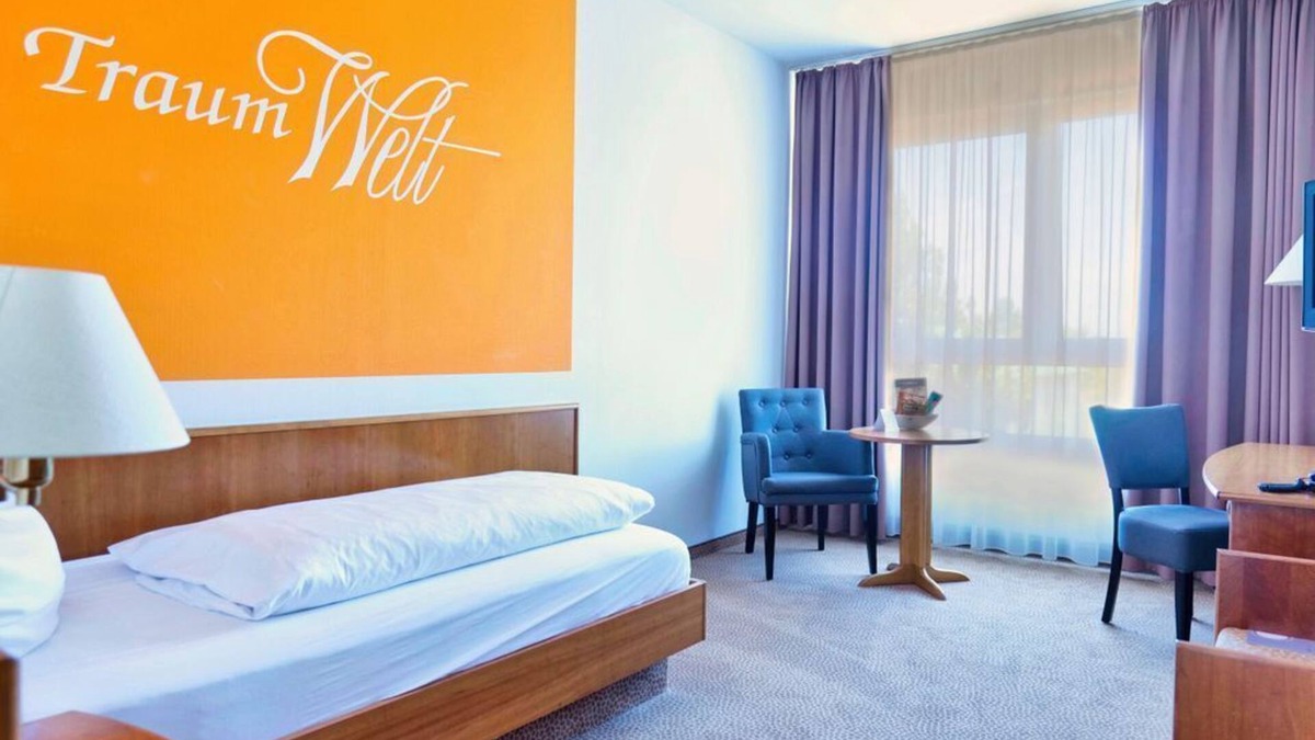 Radeberg House | Single room, shower, WC - Hotel Sportwelt Radeberg