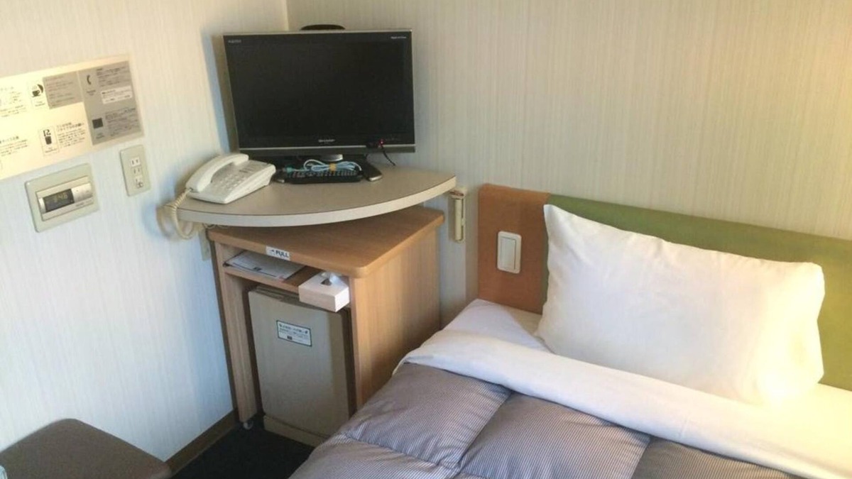 Hakata Ekimae Hotel | Single room smoking plan for 2 people without mea/Fukuoka Fukuoka