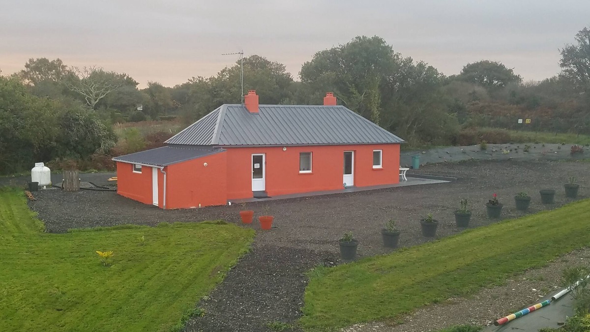 Lanveoc House | single-storey detached house