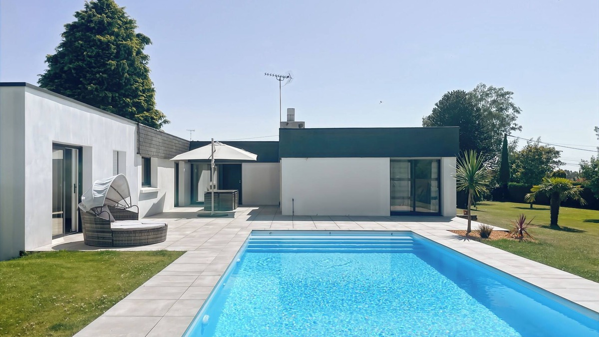 Saint-Ave House | Single-storey house with swimming pool for 8 people.