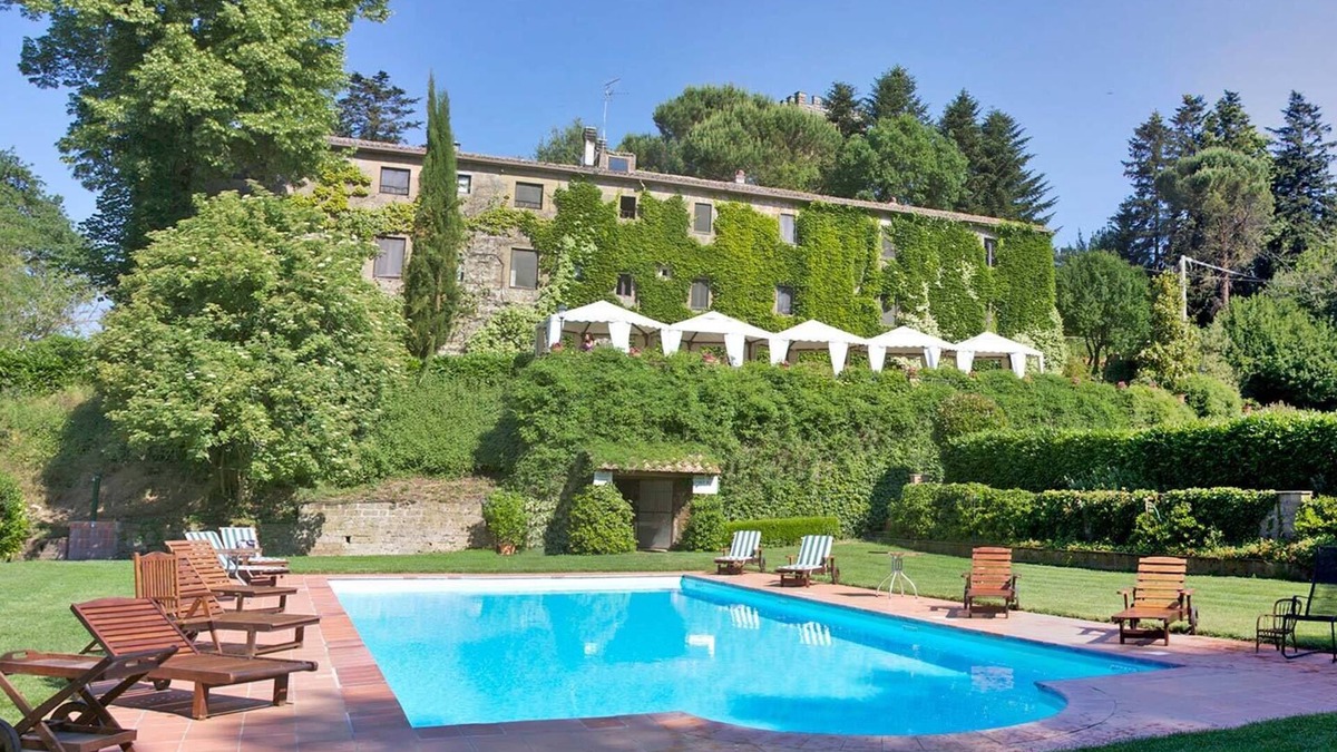 Grotte di Castro Other | Single-storey apartment with pool view and private patio