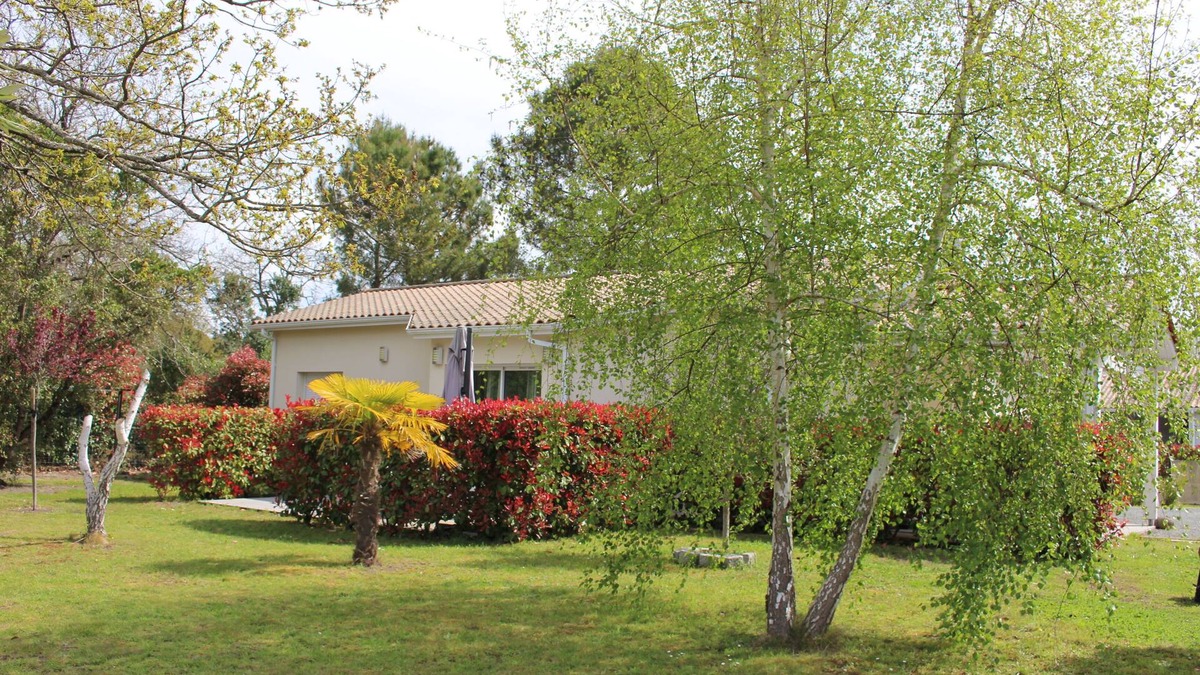 Hourtin Villa | Single-storey villa, large plot, close to lake and ocean