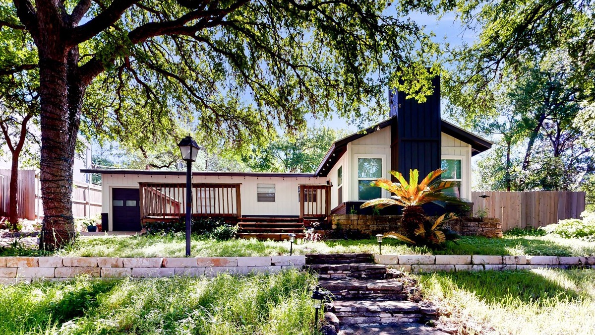 Galindo House | Single-story home with furnished patio, fast WiFi, washer/dryer, & central AC