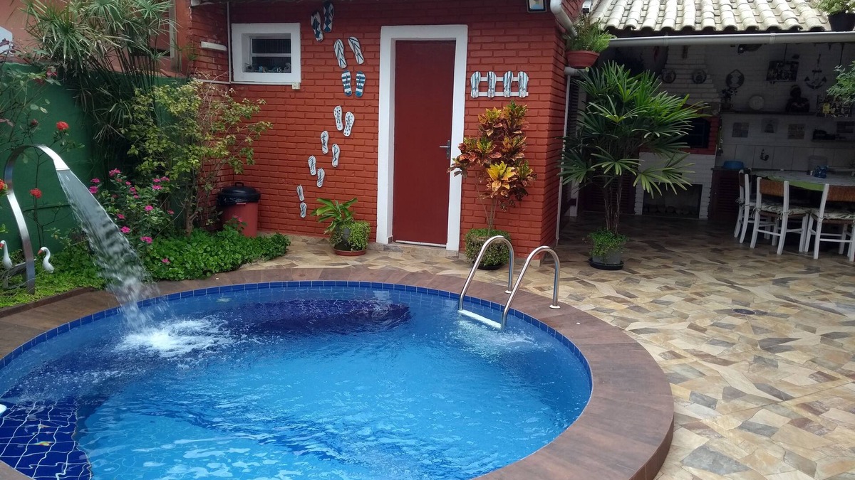 Juquehy House | Single suite for 3 people. Family atmosphere