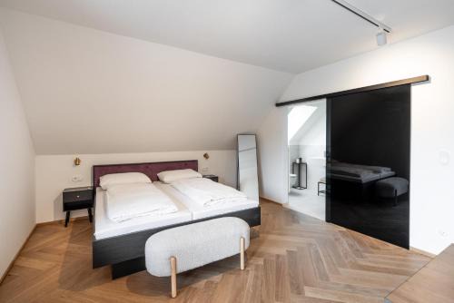 Jennersdorf Hotel | SISTERS Haus Hotel Garni