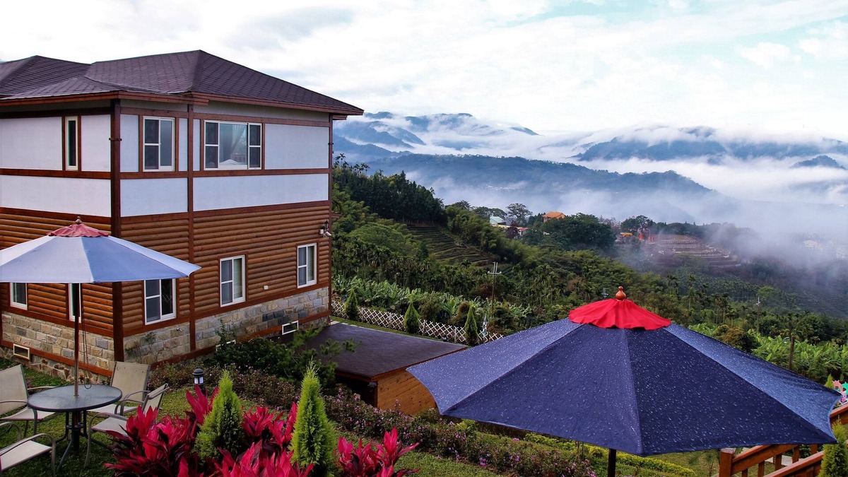 Lugu House | Sitou Flora's House B&B