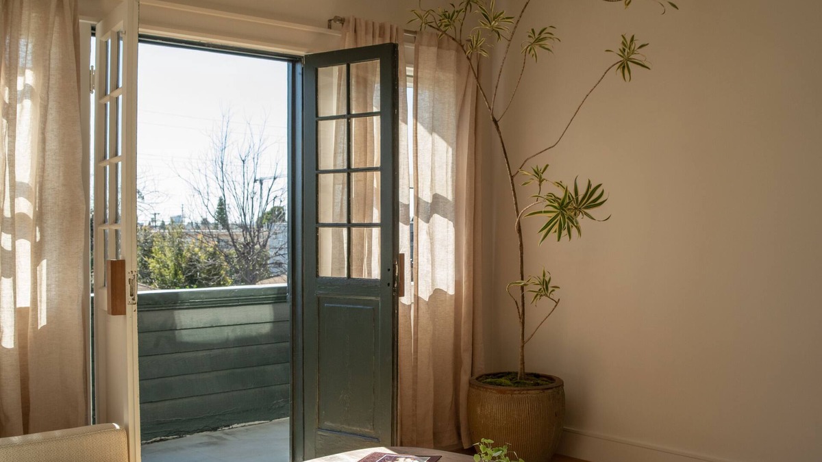 East Hollywood Apartment | SITU Mirada - Brand New Los Feliz