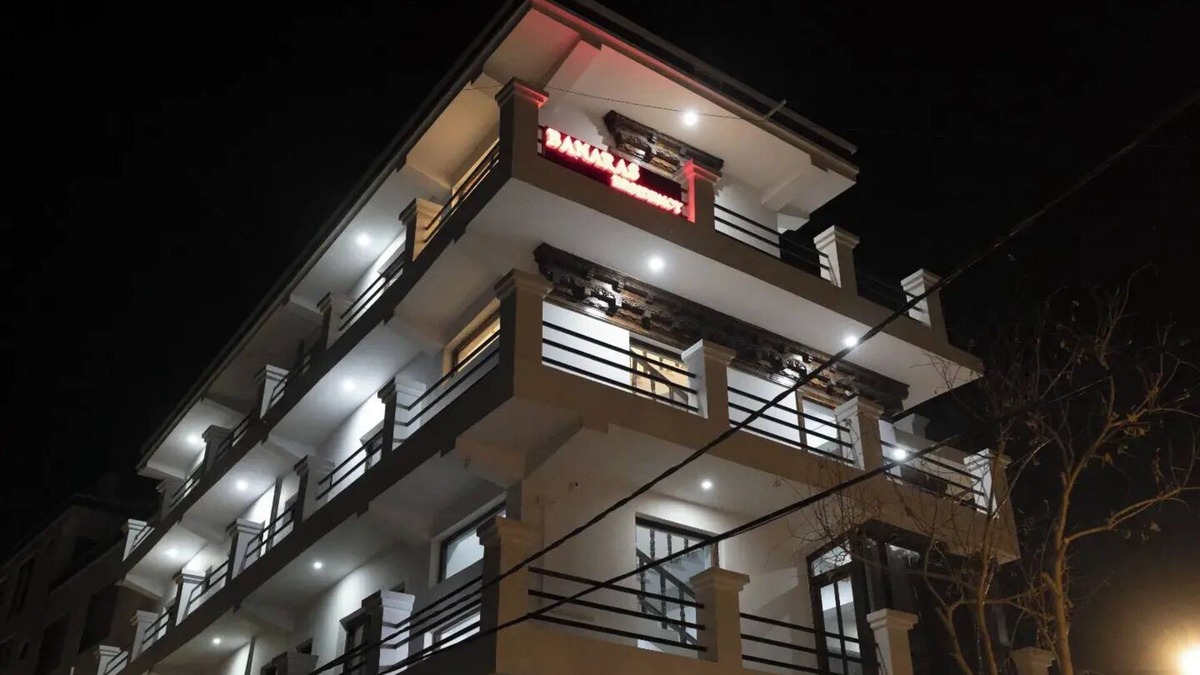 Leh House | Situated 10 mints from airport 10 mints from main market and mountains view.