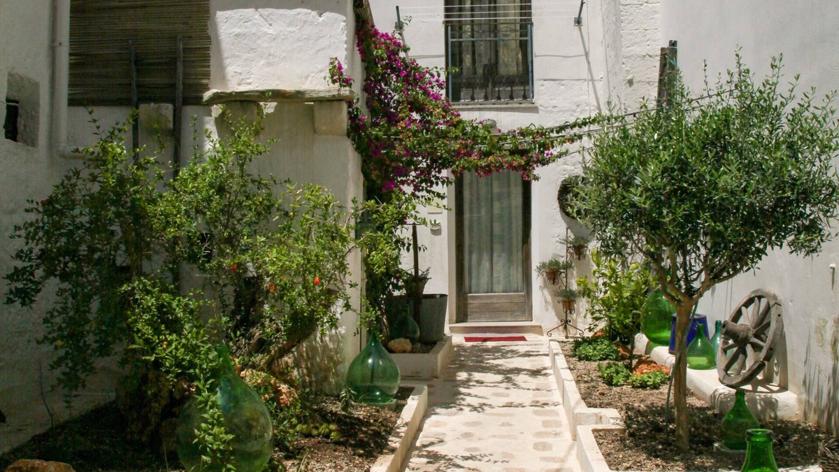 Alessano Bed & Breakfast | Situato ad Alessano il B&B Pulia Dimore Salentine, casa storica del 1500.
