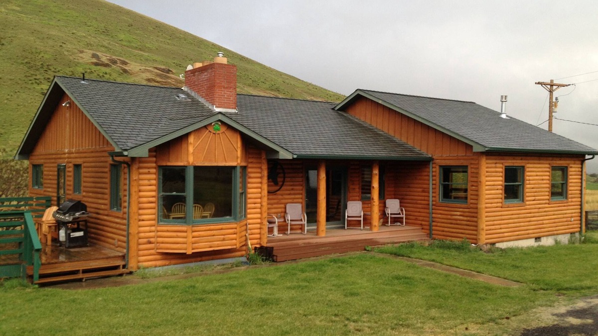 Heppner Cabin | Six Bedroom Country Log Lodge on 20 Acres, Heppner