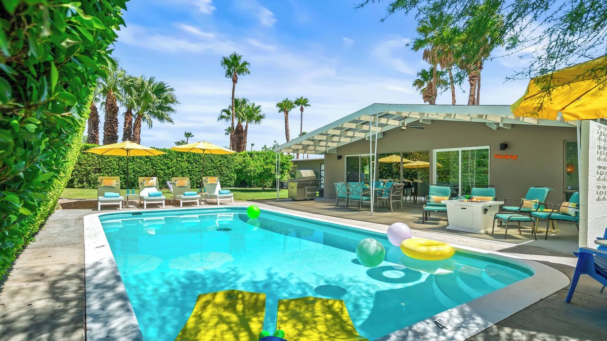 Racquet Club Estates House | Six Palms Alexander - Outdoor Oasis Awaits