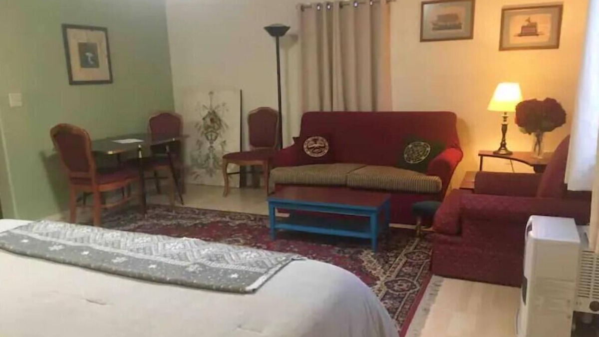 Downtown Skagway House | Skagway Cottage Dog Friendly