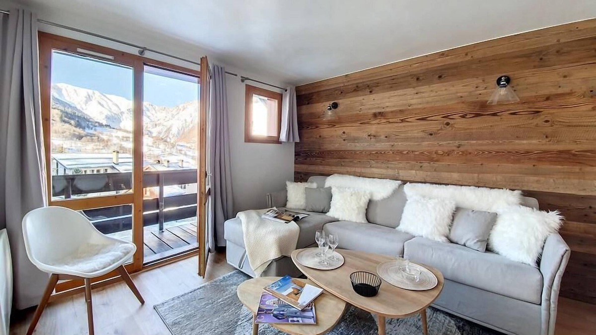 Saint-Martin-de-Belleville Apartment | Ski-in/ski-out & foot of the slopes, 5th floor, view mountain, balcony, tv, ski locker, 46m²