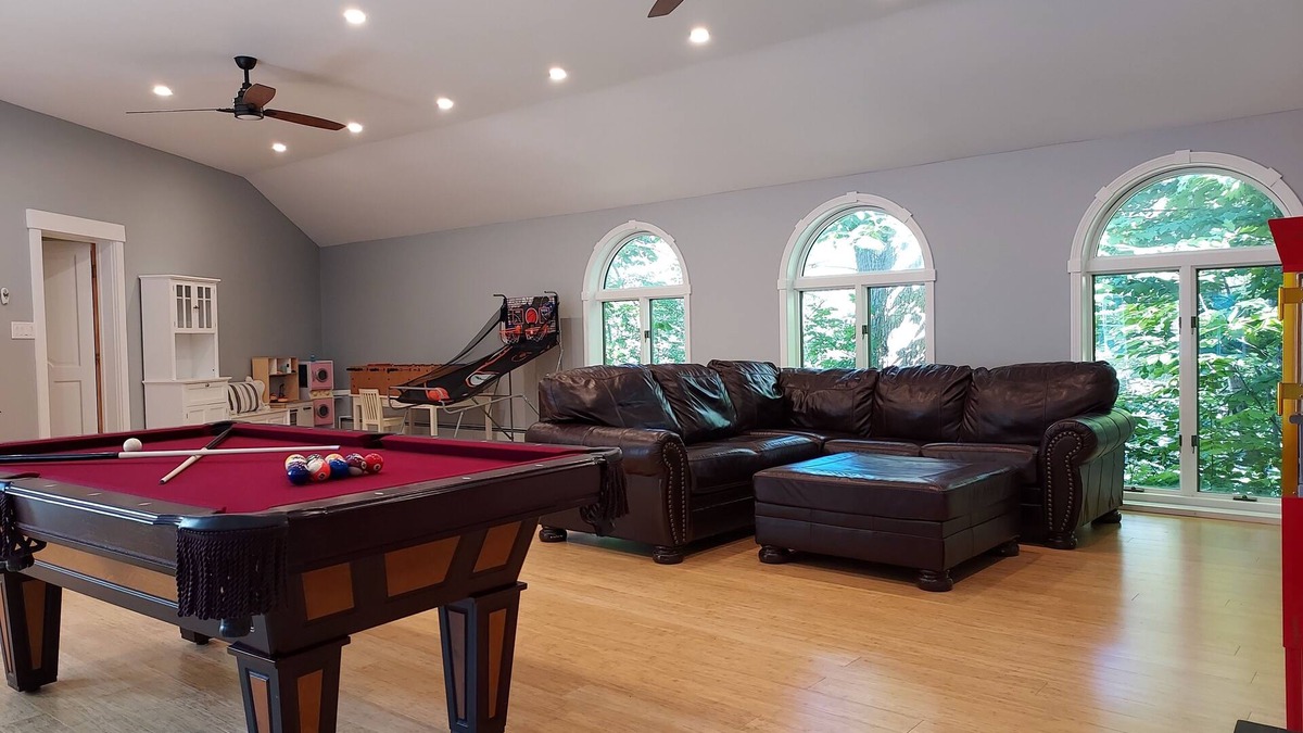 North Woodstock House | Ski + hike White Mt, walk to Brewery and downtown. Close to Loon and Ice Castle.