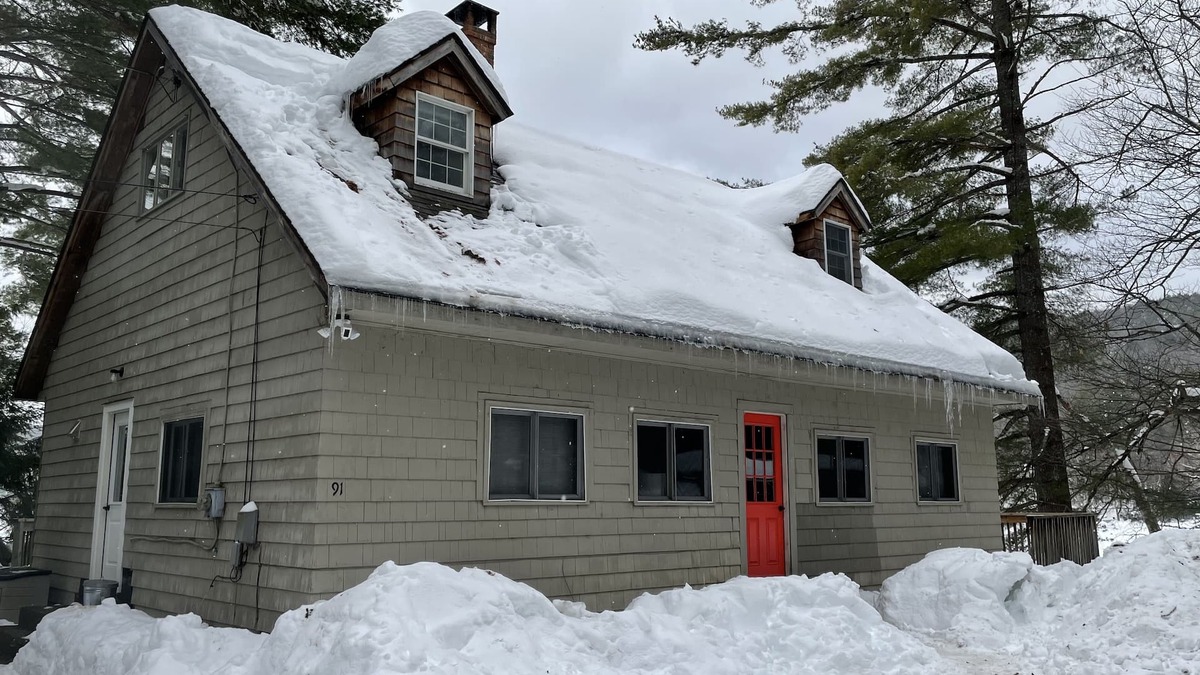 Ludlow House | Ski House on Lake Rescue, 3.5 Miles from Okemo