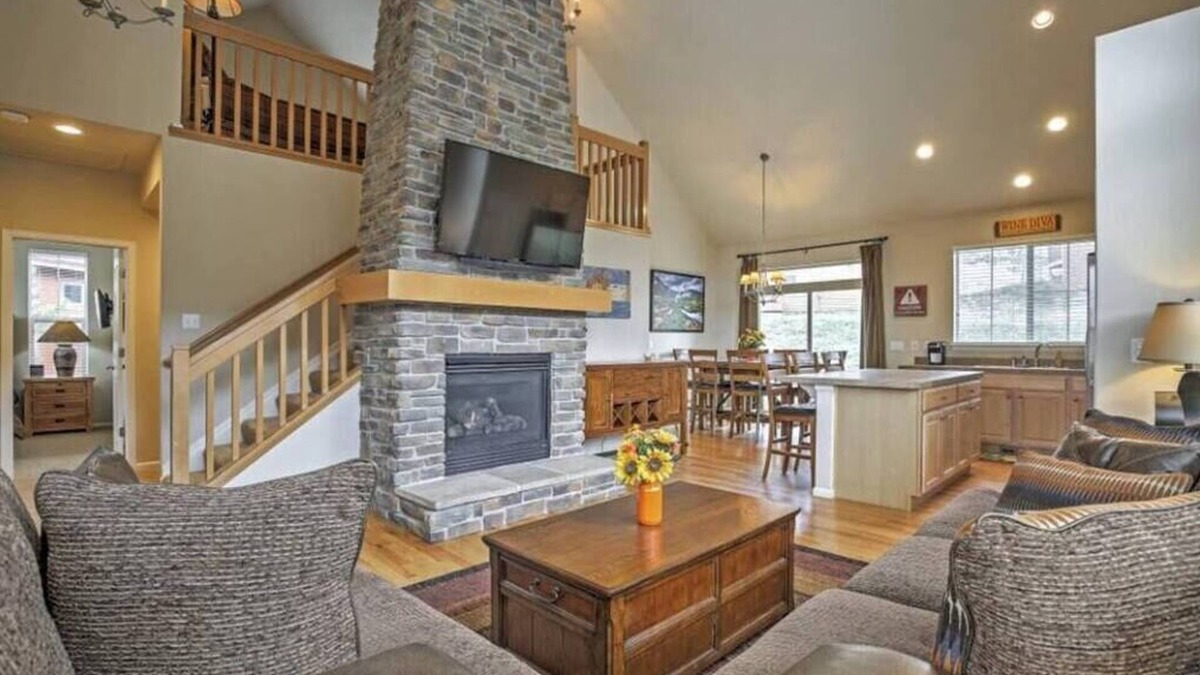 Granby House | Ski-In Granby Getaway