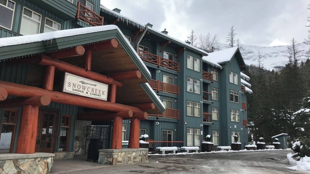 East Kootenay Condo | Ski In/Out | Cozy 1 Bedroom right at the Resort